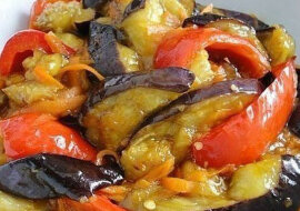 Bakłażany w sosie słodko-kwaśnym. Lekka przekąska