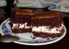 Amerykańskie ciasto missisipi. Idealny deser na każdą okazję