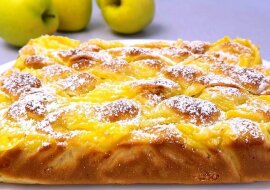 Ciasto jabłkowe z kremem budyniowym. Wielokrotnie smaczniejsze niż szarlotka