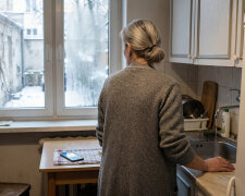 Przez dziesięć lat co miesiąc wysyłałam bratu pieniądze do Anglii - mówił, że ledwo wiąże koniec z końcem. W zeszłym roku przyjechał mercedesem, z nową żoną i w garniturze, który kosztował więcej niż moja emerytura za pół roku