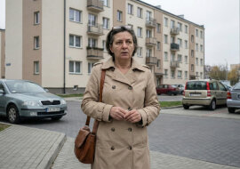 Córka przestała do mnie dzwonić. Po dwóch tygodniach ciszy pojechałam pod jej adres. Córka zostawiła kopertę z napisem "Dla mamy, kiedy przyjedziesz"