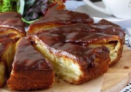 Wspaniałe karmelowe ciasto z gruszką i jabłkami