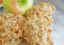 Zdrowe i dietetyczne ciasteczka owsiane z jabłkiem