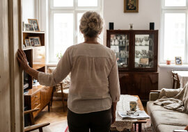 Mama zostawiła testament u notariusza w Kielcach. Dowiedziałam się o nim od siostry - która wiedziała od dwóch lat. Mama jej powiedziała. Mnie - nie. W testamencie siostra dostała mieszkanie