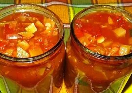 „Palce lizać”: sąsiadka podzieliła się swoim przepisem na przygotowanie cukinii na zimę, z którego teraz korzystam każdego roku