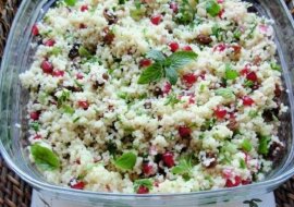 Sałatka z kuskusem i granatem. Prosta i szybka