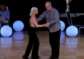 Wystarczyła tylko chwila na parkiecie, by zachwycić publiczność. Musisz zobaczyć tę nietypową parę