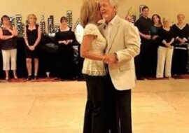 Starsza para wyszła na parkiet i zdumiała wszystkich swoim występem