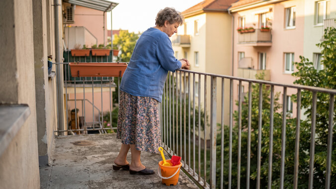 Córka poprosiła, żebym wzięła wnuki na weekend, bo z mężem muszą coś załatwić. Przyjechała w piątek z trzema walizkami, pudłem zabawek i psem. W niedzielę napisała, że "coś się przeciągnęło"