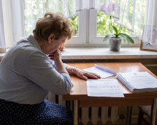 Przepisałam synowi mieszkanie w Bytomiu w zamian za dożywocie - "będziesz spokojna do końca, mamo". W marcu do skrzynki przyszło rozliczenie wody ze spółdzielni, ale nie na syna, tylko na jakiegoś Pawła Wróbla. Zadzwoniłam do syna