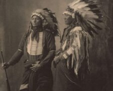 Światowa mądrość: kiedyś do banku przyszedł stary Indianin