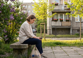 Pożyczyłam siostrze 20 tysięcy na remont. Umówiłyśmy się na rok. Minęły dwa lata, a kiedy w końcu zapytałam, odpowiedziała: "Jakie pieniądze? Przecież to był prezent od rodziny"