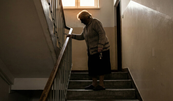 Zięć zaproponował, żebym przeniosła się do domu opieki - "bo tam będą się panią lepiej zajmować". Czekałam, aż córka się odezwie, zaprotestuje, powie coś