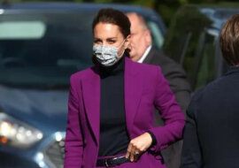 Kate Middleton z nieskrywaną radością bawiła się z pająkiem ptasznikiem
