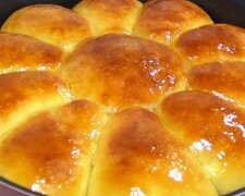 Przepis na ciasto jabłkowe „Kwiat”. Okazuje się bardzo delikatne i smaczne