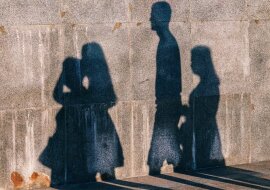 4 wskazówki od anioła stróża, że osoba zeszła na złą drogę