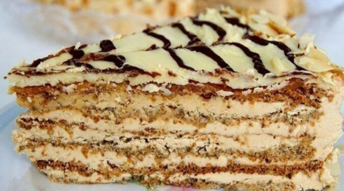 Przepis na delikatny tort Esterhazy. Pycha