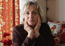 "Zaprosiłam samotną sąsiadkę na święta, bo było mi jej żal": Nie przypuszczałam, że stanie się najbliższą osobą w moim życiu
