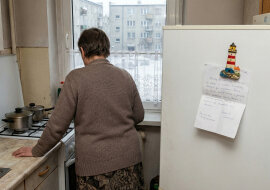 Przez czterdzieści lat robiłam wigilie na dwanaście osób - pierogi, barszcz, rybę, makowiec. W tym roku córka napisała, że "dla wygody" zamówiła catering i wszyscy zjadą się u niej