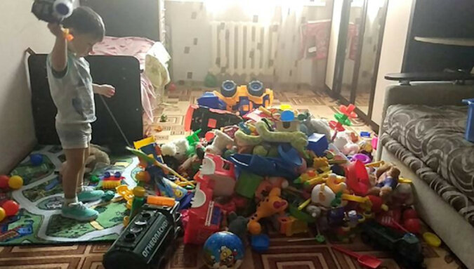 "To babska robota, ty to zrób": Mój siedmioletni syn odmówił posprzątania swoich zabawek. Moja cierpliwość i pragnienie bycia idealną żoną zniknęły