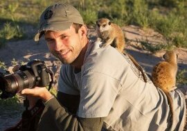 Czarna lampart trafił w obiektyw brytyjskiego fotografa - po raz pierwszy od stu lat