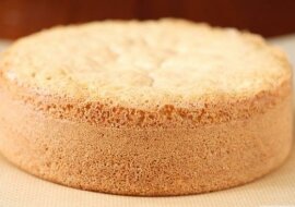 Klasyczny biszkopt z piekarnika. Pycha