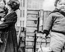 Historyczne zdjęcie chłopca, który w wieku 2 lat ważył prawie 55 kg