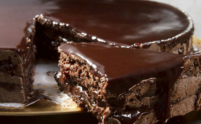 Idealny tort czekoladowy. Pycha