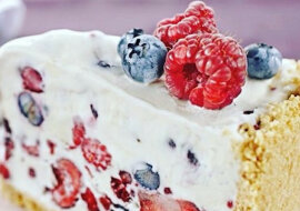 Lekki deser fit: sernik jagodowy - bomba witaminowa