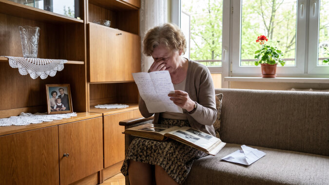 Po rozwodzie dalej robiłam zakupy ciotce byłego męża z sąsiedniej klatki, bo nikt z jego rodziny do niej nie zaglądał. Ciotka Jadwiga zmarła w lutym. W marcu były mąż zadzwonił pierwszy raz od dziewięciu lat