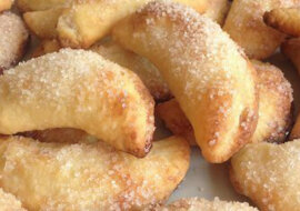 Niesamowity przepis: ciastka twarogowe posypane cukrem