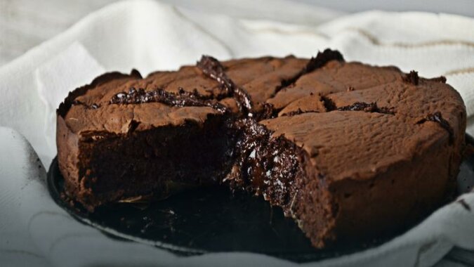 Ciasto czekoladowy wulkan. Prosty przepis w 30 minut