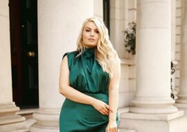 4 stroje dla pysznej kobiety, jak się ubrać na imprezę firmową