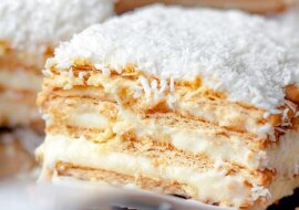 Ciasto Raffaello. Kokosowe ciasto na herbatnikach, bez pieczenia