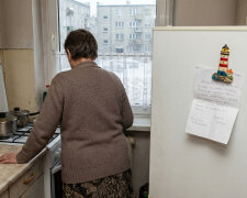 Przez czterdzieści lat robiłam wigilie na dwanaście osób - pierogi, barszcz, rybę, makowiec. W tym roku córka napisała, że "dla wygody" zamówiła catering i wszyscy zjadą się u niej