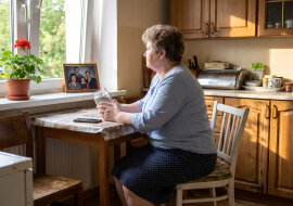 Mąż od trzech lat w każdą środę jeździ do mamy do domu opieki w Konstancinie i wraca wieczorem zmęczony. W piątek zadzwoniła stamtąd pielęgniarka, bo mąż nie odbierał, a ja jestem w karcie jako druga osoba do kontaktu