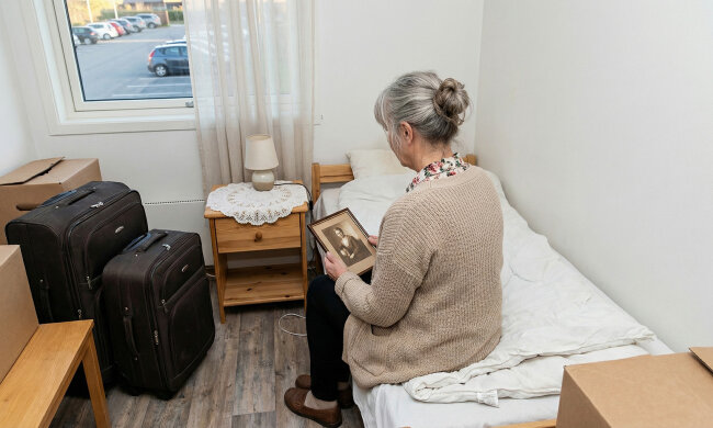 Sprzedałam swoje mieszkanie i zamieszkałam z synem. Umowa była prosta - ja pomagam z wnukami, on zapewnia mi dach nad głową. Po dwóch latach syn się rozwodził