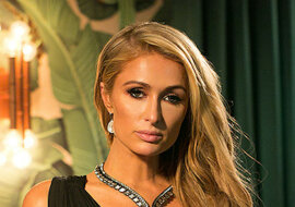 Kolejna, piąta, suknia ślubna Paris Hilton - oczywiście różowa