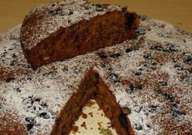 Błyskawiczne ciasto, gdy goście są u progu. Bardzo szybko się przygotowuje i tak szybko się zjada