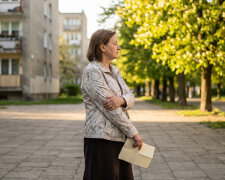 Trzydzieści lat nie cierpiałam kobiety, dla której mąż nas zostawił. Wczoraj spotkałam ją w aptece - stara, sama, z koszykiem pełnym leków. Powiedziała, że odszedł od niej po dwóch latach, tak samo jak ode mnie