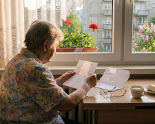 Syn poprosił, żebym podpisała jeden papier w banku - "tylko formalność". Dwa lata później listonosz przyniósł mi wezwanie do zapłaty na kwotę, której nie byłam w stanie nawet wymówić
