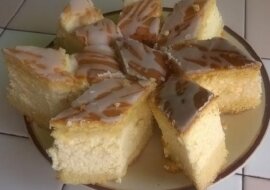 Sernik. Smaczny i prosty sernik w wykonaniu na kruchym spodzie. Rozpływa się w ustach