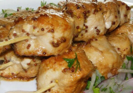 Soczysty i niesamowicie pyszny szaszłyk z kurczaka z piekarnika