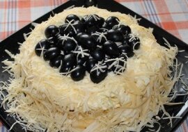 Przepis na sałatkę z kurczakiem i orzechami włoskimi