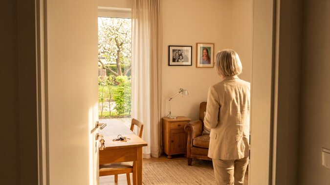 Córka z zięciem budują dom. Co miesiąc dzwonią po pieniądze - raz na glazurę, raz na ogrodzenie. Daję, bo to moja córka. W zeszłą niedzielę pojechałam zobaczyć dom