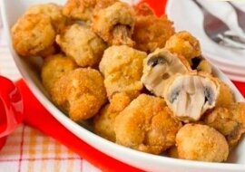 Pyszna przekąska – pieczarki z chrupiącą skórką. Idealna do posiedzenia z koleżankami