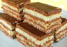 Odkąd robię te kokosowe kostki, deser to nasze ulubione danie. Proste składniki i bez pieczenia