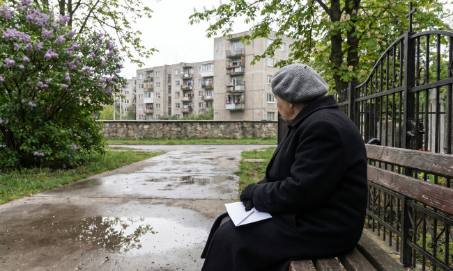 Przez dziesięć lat odkładałam na lokacie pieniądze na pogrzeb - żeby dzieci nie musiały wydawać. Powiedziałam o tym synowi. Teraz mówi, że to wspólne oszczędności rodzinne