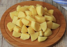 Nauczyłam się smacznie i szybko gotować ziemniaki: są przygotowywane bez stałego nadzorowania i nie rozpadają się