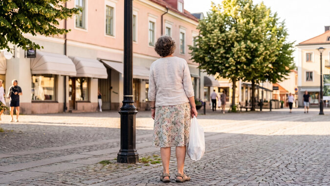 Wnuk śmieje się, że fotografuję telefonem "wszystko po kolei" - bociany, targ, zalew. Pani z biblioteki namówiła mnie, żeby wysłać trzy zdjęcia na miejski konkurs "Moje miasto w obiektywie"